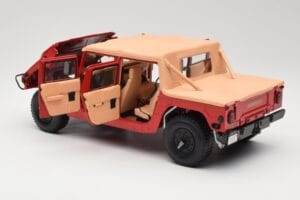 Hummer H1 Soft Top Rojo Exoto 1:18 01805 Metal - imagen 5 de 8