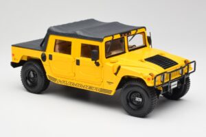 Hummer H1 Soft Top Amarillo Maisto 1:18 56041 Metal - imagen 6 de 8