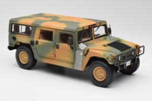 Hummer H1 Station Wagon Military Maisto 1:18 56049 Metal - imagen 6 de 8