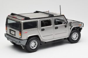 Hummer H2 Plata Maisto 1:18 7449569 Metal - imagen 3 de 8