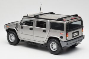 Hummer H2 Plata Maisto 1:18 7449569 Metal - imagen 7 de 8