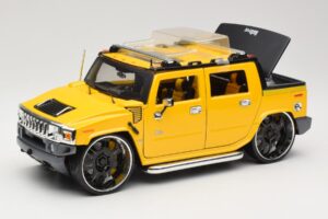 Hummer H2 SUT Concept Amarillo Maisto 1:18 31067 Metal