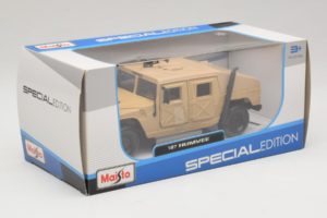 AM General Humvee Military Maisto 1:27 31974 Metal - imagen 2 de 3