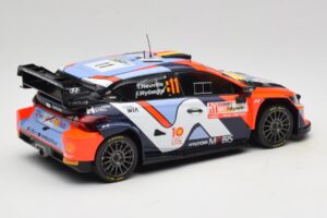Hyundai i20 N Rally1 #11 T. Neuville / M. Wydaeghe Rally Japan WRC World Champion 2024 IXO 1:18 18RMC228 Metal - imagen 2 de 6