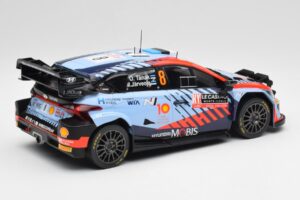 Hyundai i20 N Rally1 WRC #8 O. Tänak / M. Järveoja Rally Monte Carlo Night Version 2024 IXO 1:18 18RMC195 Metal - imagen 2 de 6