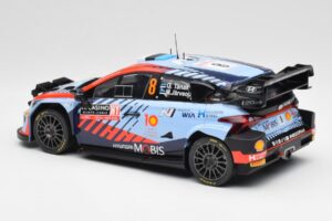 Hyundai i20 N Rally1 WRC #8 O. Tänak / M. Järveoja Rally Monte Carlo Night Version 2024 IXO 1:18 18RMC195 Metal - imagen 5 de 6
