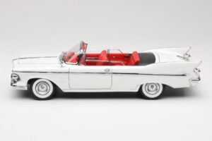 Imperial Crown Descapotable Blanco Road Signature 1:18 20138 Metal - imagen 4 de 8