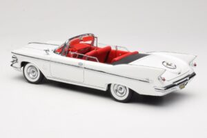 Imperial Crown Descapotable Blanco Road Signature 1:18 20138 Metal - imagen 7 de 8