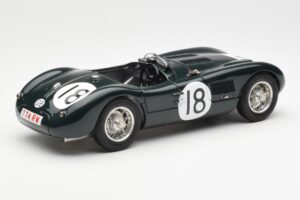 Jaguar C-Type #18 T. Rolt / D. Hamilton 24 Hours of Le Mans Winner 1953 CMC 1:18 M-195 Metal - imagen 2 de 6