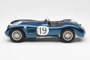 Jaguar C-Type #19 J. Stewart Ecurie Ecosse Goodwood Members Meeting 1954 CMC 1:18 M-192 Metal - imagen 3 de 6
