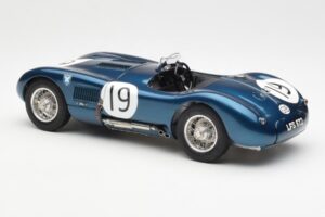 Jaguar C-Type #19 J. Stewart Ecurie Ecosse Goodwood Members Meeting 1954 CMC 1:18 M-192 Metal - imagen 5 de 6