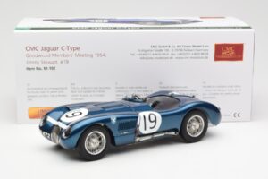 Jaguar C-Type #19 J. Stewart Ecurie Ecosse Goodwood Members Meeting 1954 CMC 1:18 M-192 Metal - imagen 6 de 6