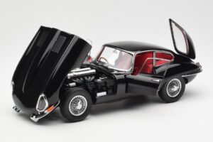 Jaguar E-Type 3.8 Series 1 Negro Kyosho 1:18 08954BK Metal - imagen 2 de 8