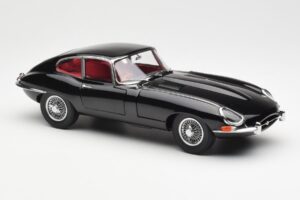 Jaguar E-Type 3.8 Series 1 Negro Kyosho 1:18 08954BK Metal - imagen 6 de 8