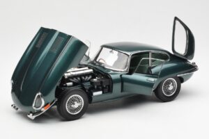 Jaguar E-Type 3.8 Series 1 Verde Oscuro Kyosho 1:18 08954DG Metal - imagen 2 de 8