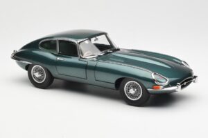 Jaguar E-Type 3.8 Series 1 Verde Oscuro Kyosho 1:18 08954DG Metal - imagen 6 de 8