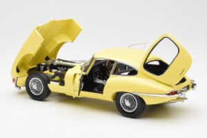 Jaguar E-Type 3.8 Series 1 Amarillo Claro Kyosho 1:18 08954LY Metal - imagen 5 de 8