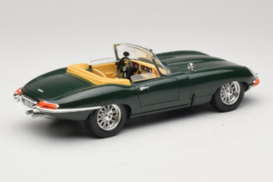 Jaguar E-Type Descapotable Verde Bburago 1:18 3026 Metal - imagen 3 de 8