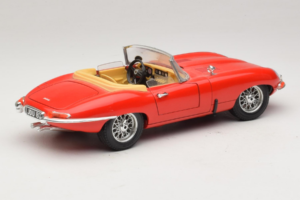 Jaguar E-Type Series 1 Descapotable Rojo Bburago 1:18 3038 Metal - imagen 3 de 8