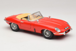 Jaguar E-Type Series 1 Descapotable Rojo Bburago 1:18 3038 Metal - imagen 7 de 8