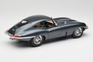 Jaguar E-Type Series 1 Verde Bburago 1:18 3018-M1 Metal - imagen 5 de 8