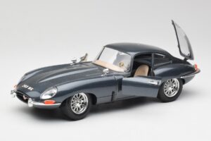 Jaguar E-Type Gris Bburago 1:18 30018 Metal - imagen 2 de 8