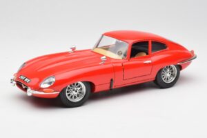 Jaguar E-Type Rojo Bburago 1:18 3018 Metal