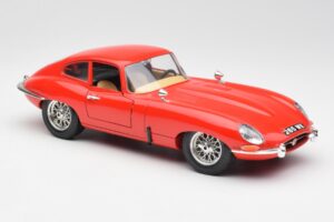 Jaguar E-Type Rojo Bburago 1:18 3018 Metal - imagen 6 de 8