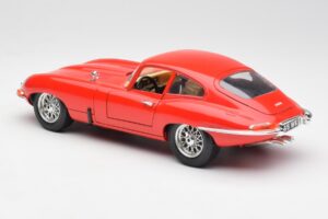 Jaguar E-Type Rojo Bburago 1:18 3018 Metal - imagen 7 de 8