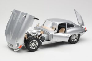 Jaguar E-Type Series 1 Plata Bburago 1:18 3018-M2 Metal - imagen 2 de 8