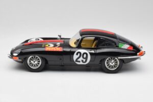 Jaguar E-Type #29 Negro Bburago 1:18 3018-M4 Metal - imagen 4 de 8