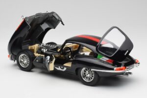 Jaguar E-Type #29 Negro Bburago 1:18 3018-M4 Metal - imagen 5 de 8