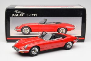 Jaguar E-Type Roadster Series III V12 Rojo AUTOart 1:18 73523 Metal - imagen 8 de 8