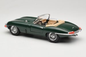 Jaguar E-Type Series 1 Roadster Verde Bburago 1:18 3016-M1 Metal - imagen 7 de 8