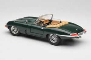 Jaguar E-Type Series 1 Roadster Verde Bburago 1:18 3018-M5 Metal - imagen 7 de 8