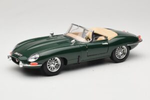 Jaguar E-Type Series 1 Roadster Verde Bburago 1:18 3016-M1 Metal