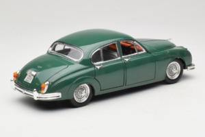 Jaguar Mark II Verde Tchibo 1:18 49420 Metal - imagen 3 de 8