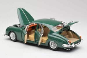 Jaguar Mk II British Racing Verde Maisto 1:18 50287 Metal - imagen 5 de 8