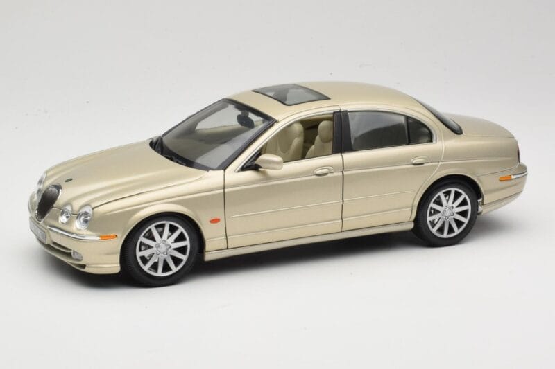 Jaguar S-Type X200 Bronce Maisto 1:18 50332 Metal