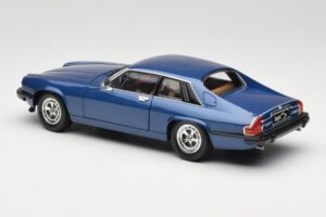 Jaguar XJ-S Azul Road Signature 1:18 92658 Metal - imagen 7 de 8