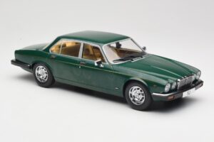 Jaguar XJ Series III Verde Oscuro MCG 1:18 MCG18175 Metal - imagen 4 de 6