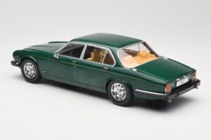 Jaguar XJ Series III Verde Oscuro MCG 1:18 MCG18175 Metal - imagen 5 de 6