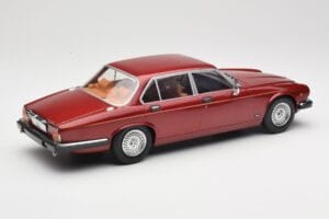 Jaguar XJ Series III Metallic Dark Red MCG 1:18 MCG18176 Metal - imagen 2 de 6
