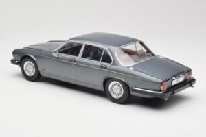 Jaguar XJ Series III Metallic Grey MCG 1:18 MCG18177 Metal - imagen 5 de 6