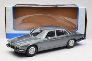 Jaguar XJ Series III Metallic Grey MCG 1:18 MCG18177 Metal - imagen 6 de 6