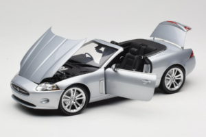 Jaguar XK X150 Descapotable Plateado Minichamps 1:18 153130533 Metal - imagen 2 de 8