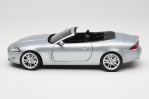 Jaguar XK X150 Descapotable Plateado Minichamps 1:18 153130533 Metal - imagen 4 de 8