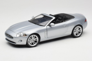 Jaguar XK X150 Descapotable Plateado Minichamps 1:18 153130533 Metal