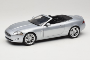 Jaguar XK X150 Descapotable Plata Minichamps 1:18 150130531 Metal