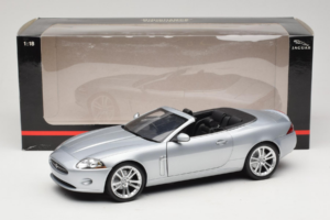 Jaguar XK X150 Descapotable Plata Minichamps 1:18 150130531 Metal - imagen 8 de 8